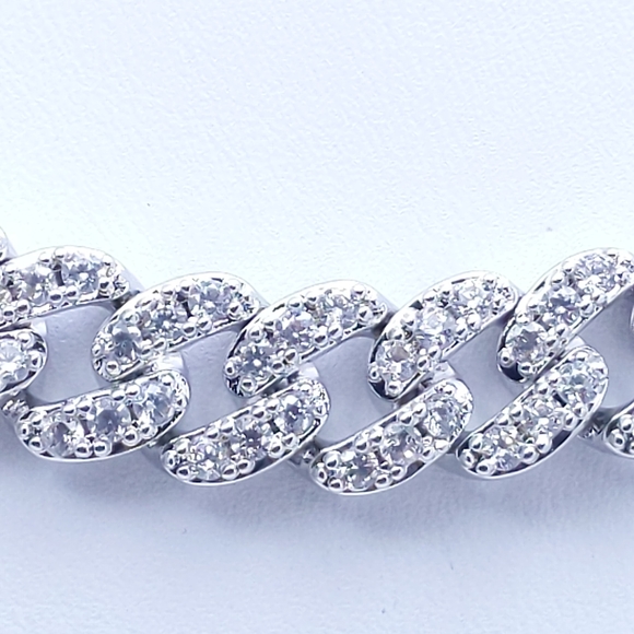 18" x 10mm Silver Finish Miami Cuban Chain - Picture 9 of 12